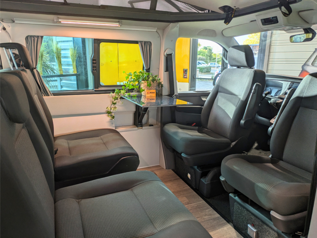 VOLKSWAGEN T6.1 MULTISTYLE 150 CH DSG – BEIGE MOJAVE – VAN AMÉNAGÉ