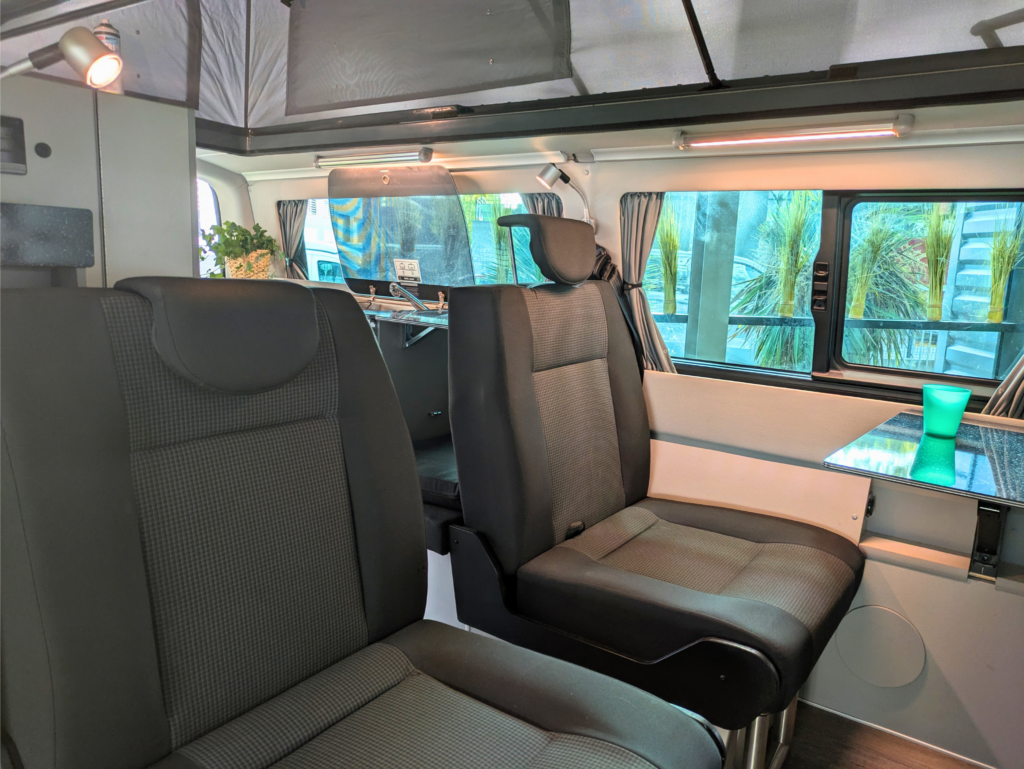 VOLKSWAGEN T6.1 MULTISTYLE 150 CH DSG – BEIGE MOJAVE – VAN AMÉNAGÉ