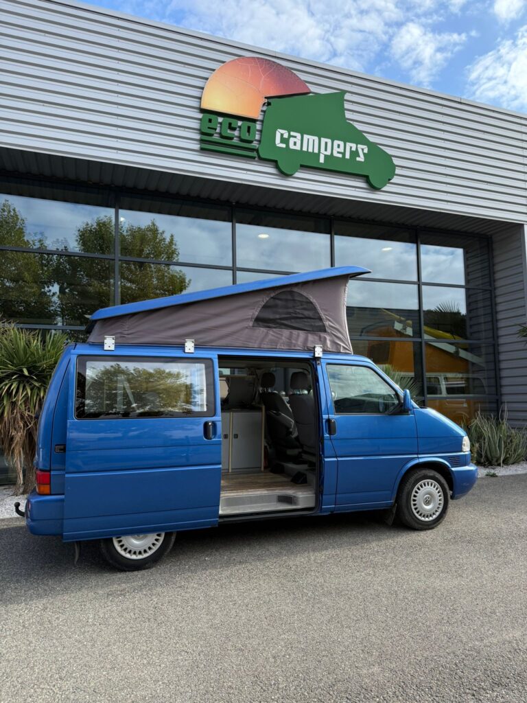 Volkswagen T4 California 2.5 TDI — VASP 6 places, Bleu Ravenna