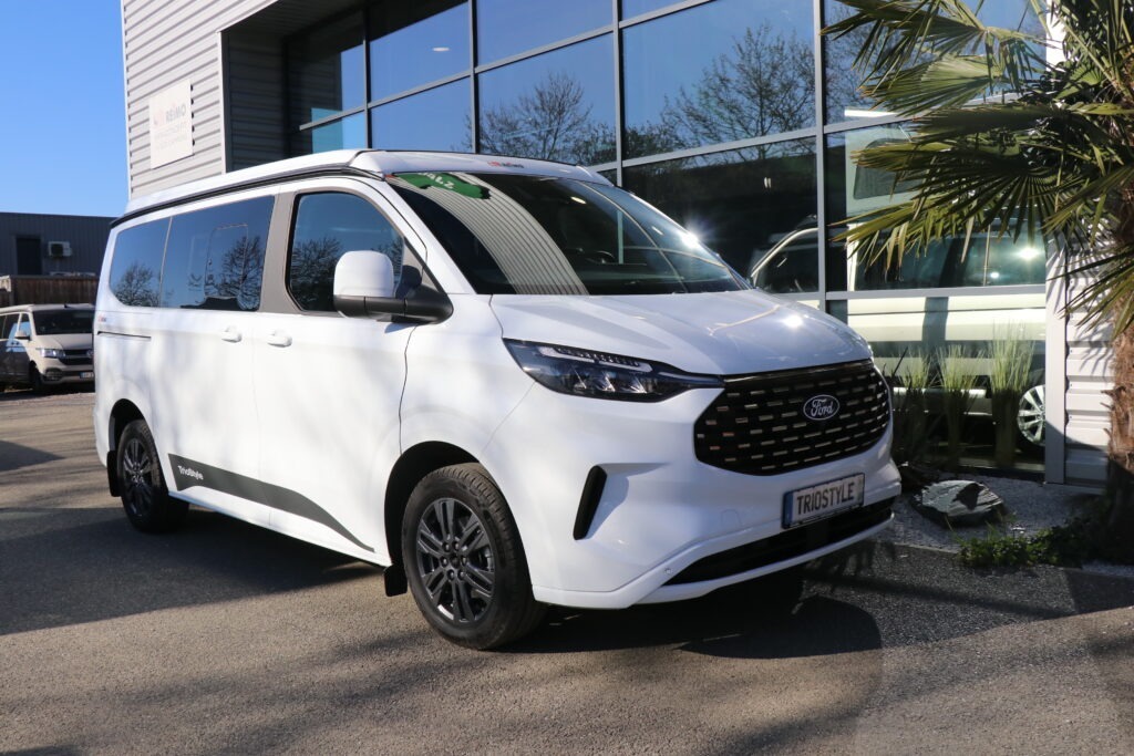 Ford Tourneo Custom Triostyle Suprem 170 cv BVA — FP201 — Blanc Glacier