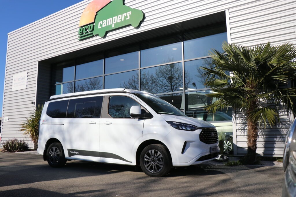 Ford Tourneo Custom Triostyle Suprem 170 cv BVA — FP201 — Blanc Glacier