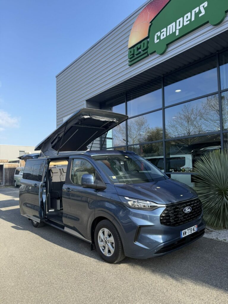 Ford Triostyle finition Confort 170 ch BVA8 Bleu Azur — FP168